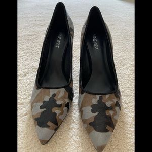 Nine West camo pumps